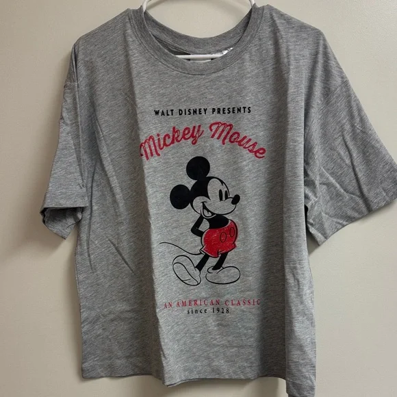 H&M Gray Mickey Mouse Tee - Picture 1 of 3
